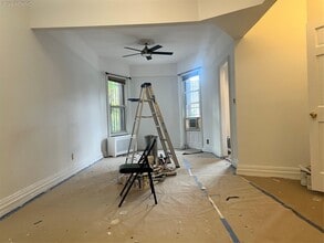 Building Photo - 102 Kingston Ave