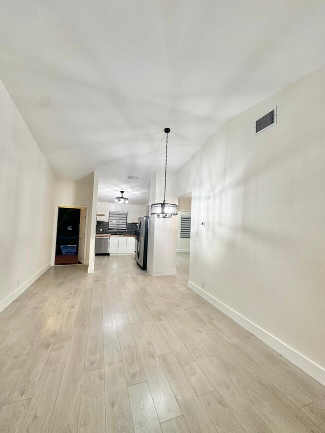 Building Photo - 3000 Norwood Pl