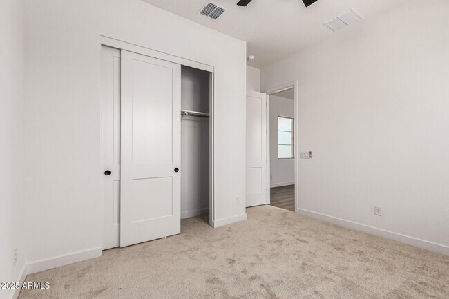 Building Photo - 4878 W Owl Head Pl