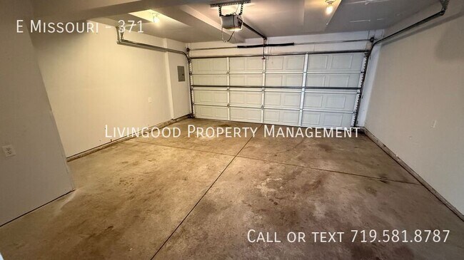 Building Photo - 371 E Missouri-371