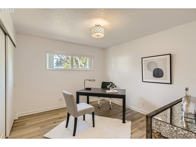 Building Photo - 2020 Wembley Park Rd