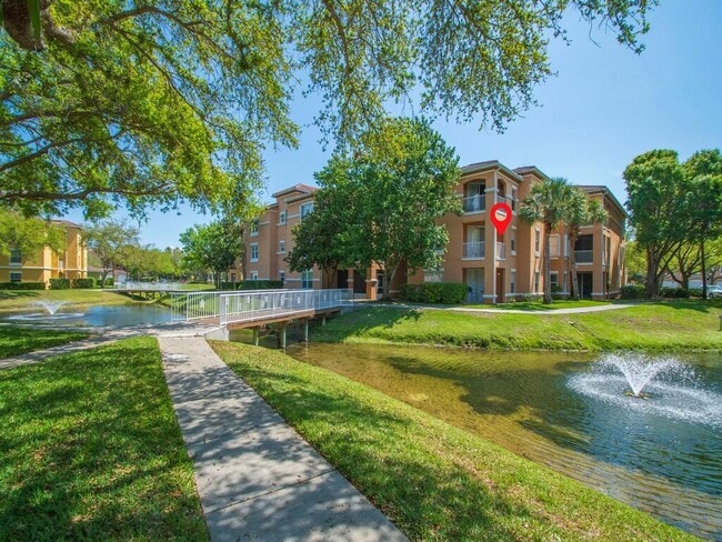 Building Photo - 5020 Fairways Cir