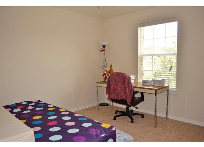 Building Photo - 13743 McKinney Creek Ln