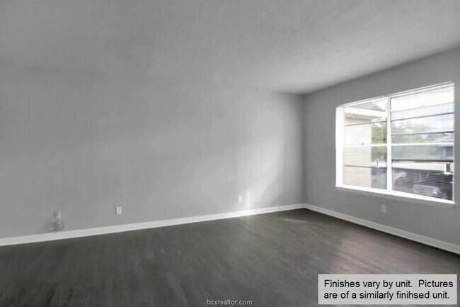 Building Photo - 3800 E 29th St