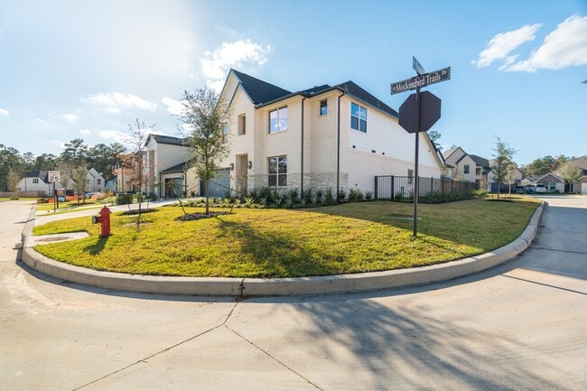 Building Photo - 119 Mockingbird Trails Dr