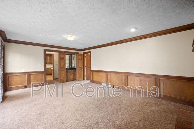 Building Photo - 2645 Wilshire Terrace