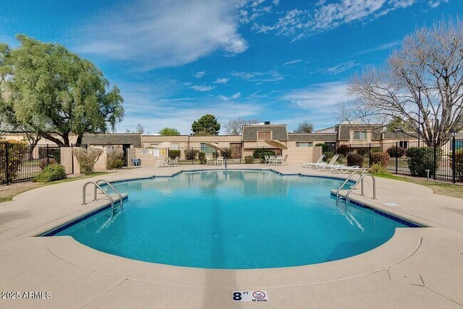 Primary Photo - 4875 N Granite Reef Rd