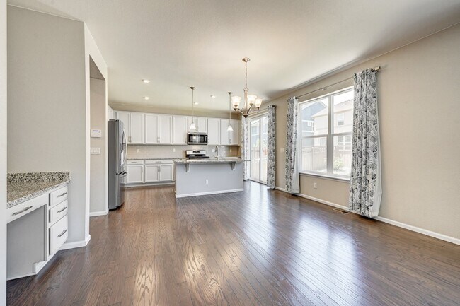 Building Photo - $3,325 - 3 Bed, 3 Bath Home in Centennial ...