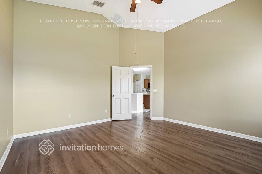 Building Photo - 2126 Darlin Cir