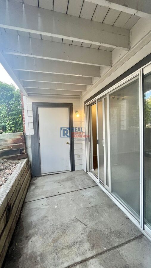 Building Photo - 10784 W 63rd Pl