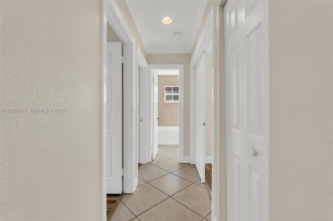 Building Photo - 15311 SW 52nd Terrace
