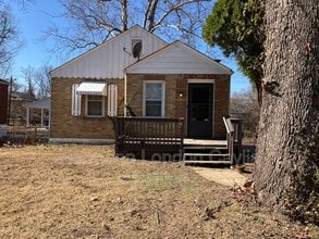 Building Photo - 241 Henquin Dr