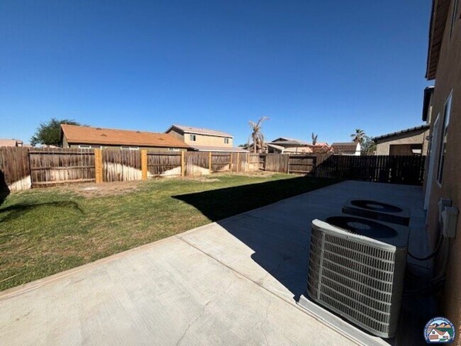 Building Photo - 1364 Valleyview Ave