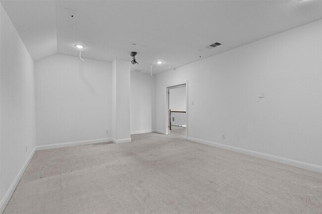 Building Photo - 2328 Lucky Ln