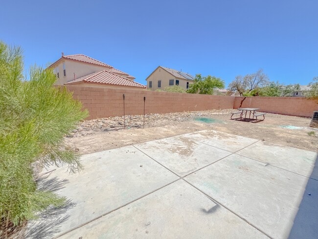 Building Photo - 5646 St Elias St