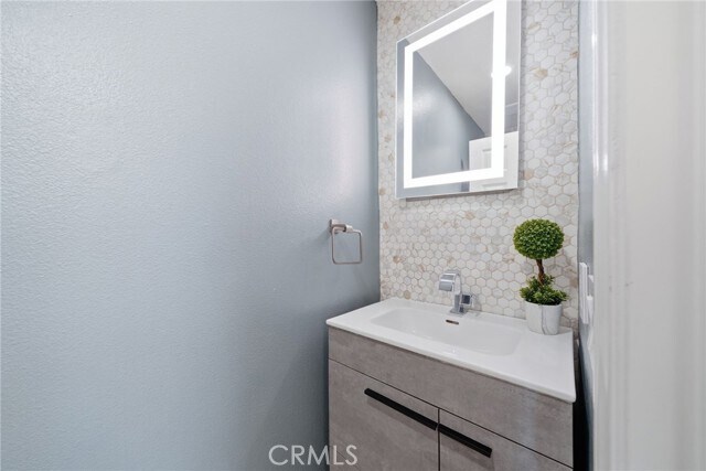 Building Photo - 51 Radiance Ln