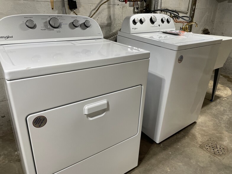 Washer & Dryer - 206 Whipple St