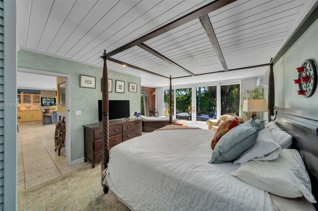 Building Photo - 7975 Biscayne Point Cir