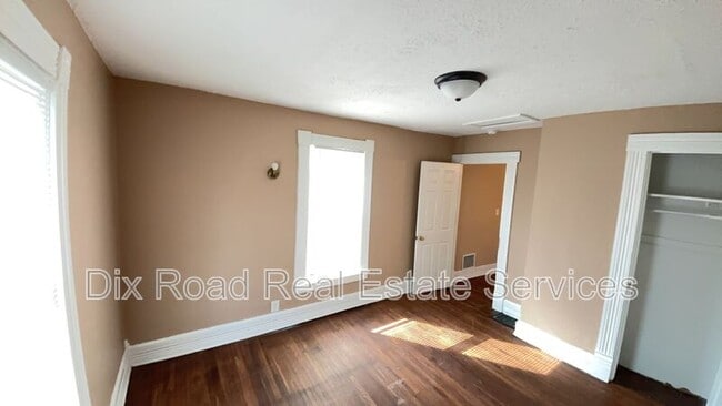 Building Photo - 1007 Elwood St