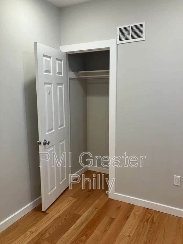 Building Photo - 332 N 62nd St