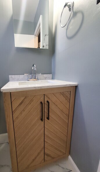 Bathroom - 2427 Iverson St