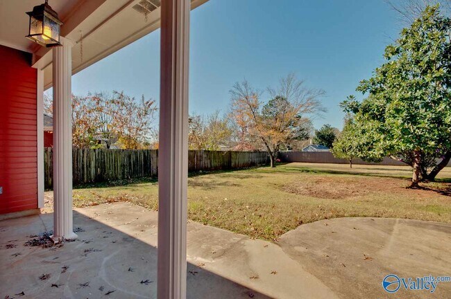 Building Photo - 97 S Interlaken Dr
