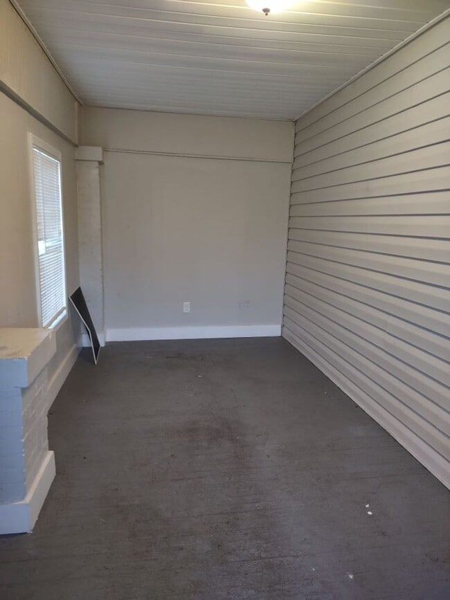 Building Photo - Birmingham