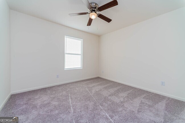 Building Photo - 307 Gazebo Dr