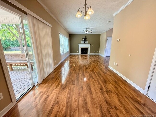 Building Photo - 422 Jamestown Ave