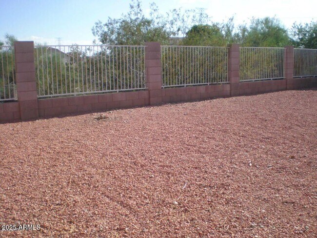 Building Photo - 11119 W Madisen Ellise Dr
