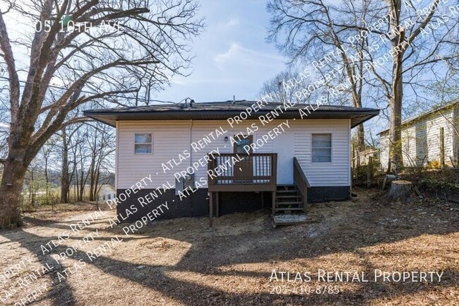 Building Photo - 1305 10th Ave