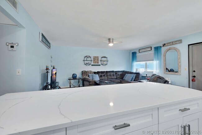 Building Photo - 89 Flanders Dr