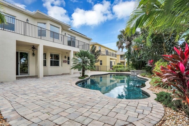 Building Photo - 3043 Hartridge Ter