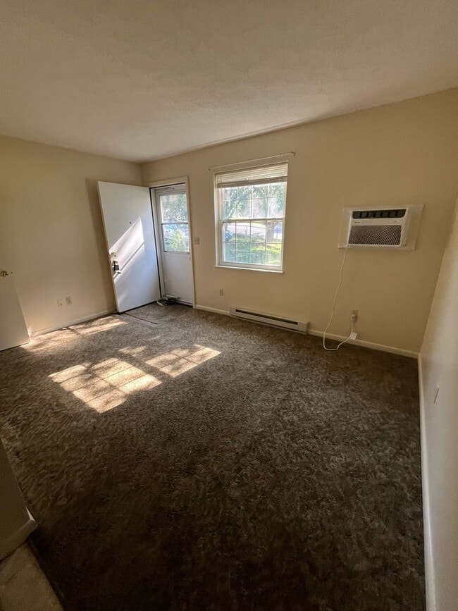 Building Photo - One bedroom apartment for rent in Harrison...