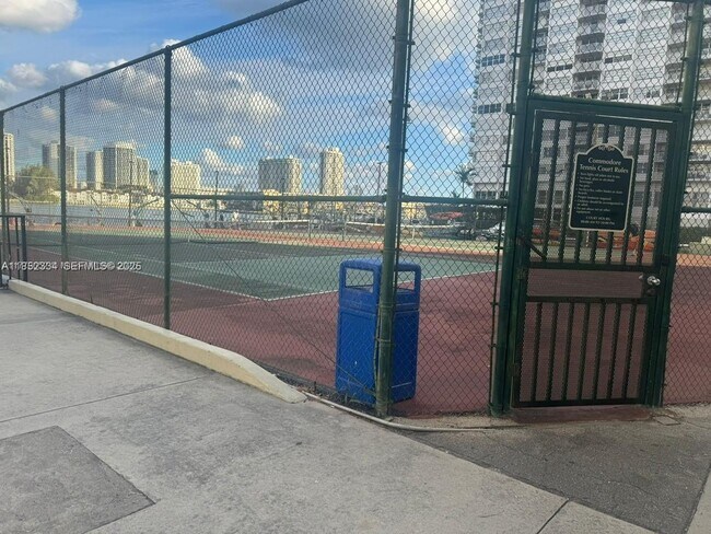 Building Photo - 17021 N Bay Rd