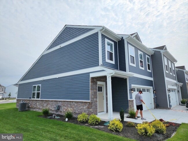 Building Photo - 39114 Sail Away Ln