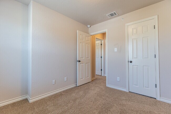 Building Photo - 7314 Colina Way