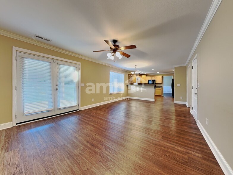 Building Photo - 6317 Stillglen Ln