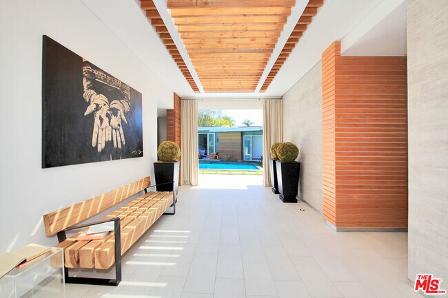 Building Photo - 3054 Elvido Dr
