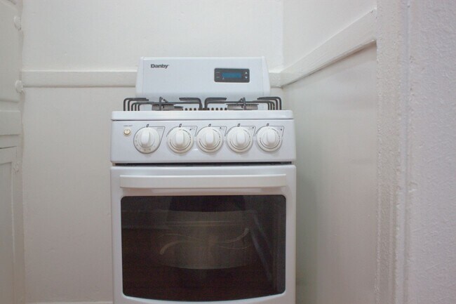 Building Photo - 6358 Yucca St