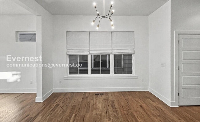 Building Photo - 113 Creighton Ave