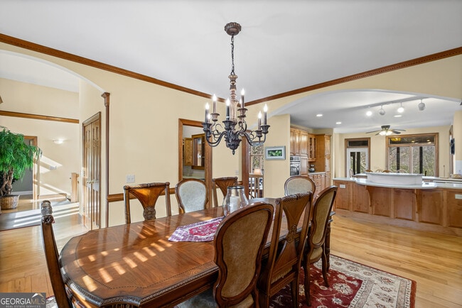 Building Photo - 339 Willow Dr