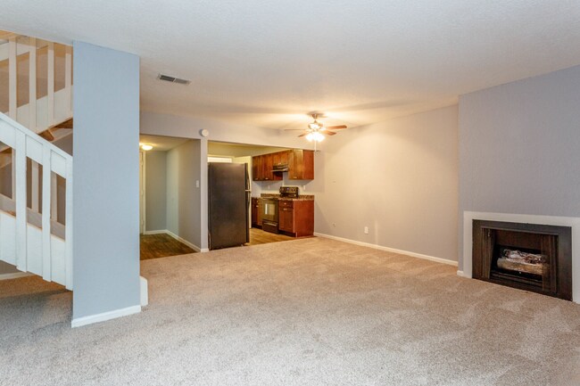 Building Photo - 5400-5600 E 84th Ter- Emerald