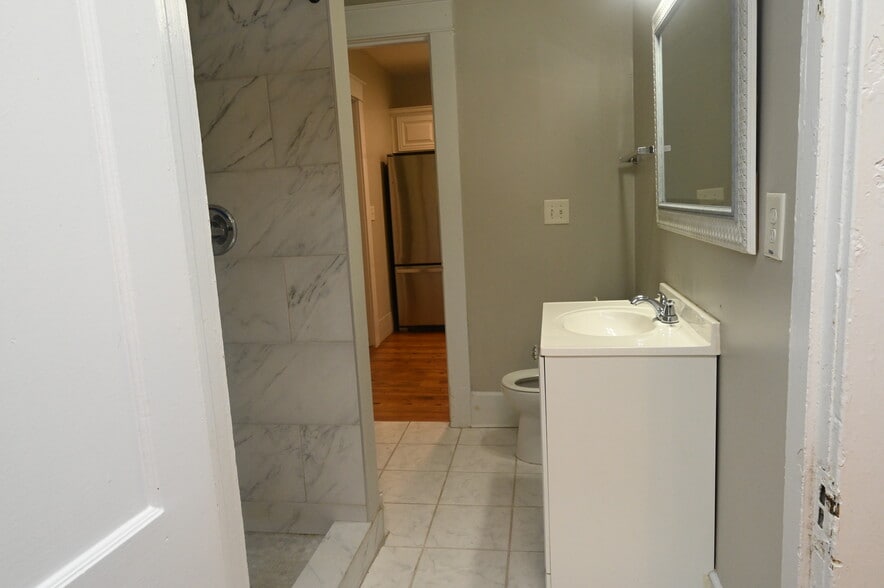 Building Photo - 309 Dargan Pl SW