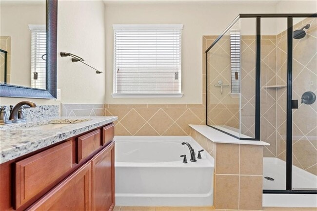 Building Photo - 215 Methodius Dr