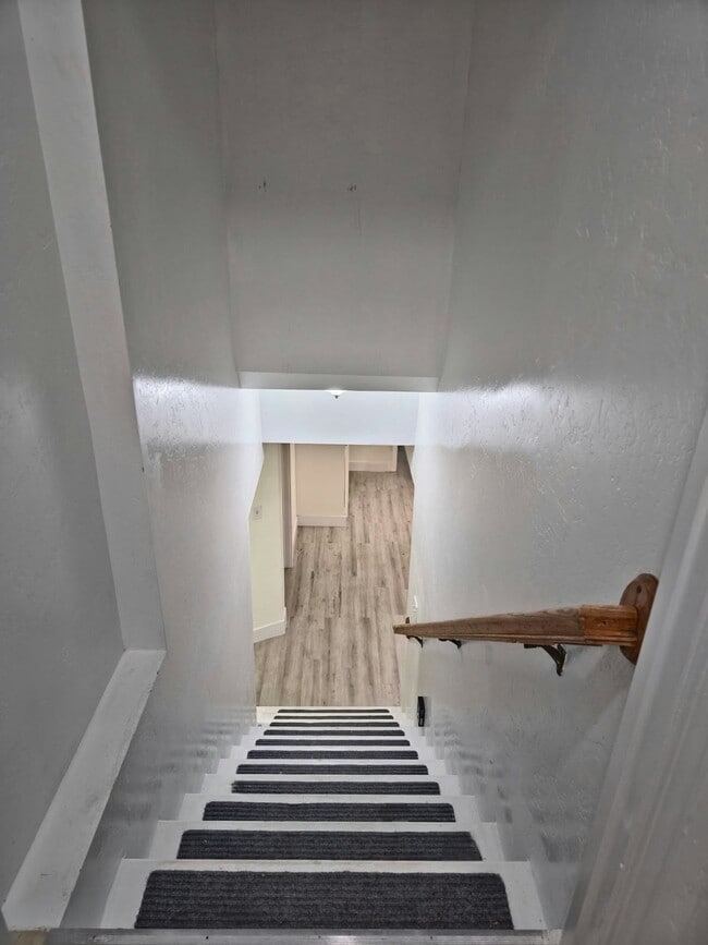 Building Photo - 3723 Kewanee Dr