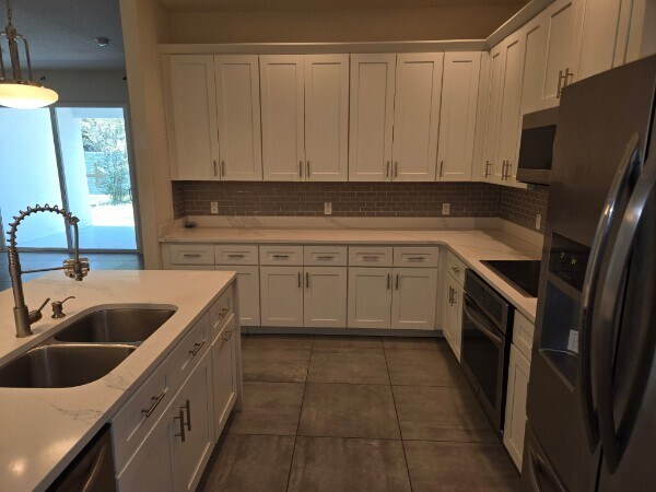 Building Photo - 922 Centaury Dr