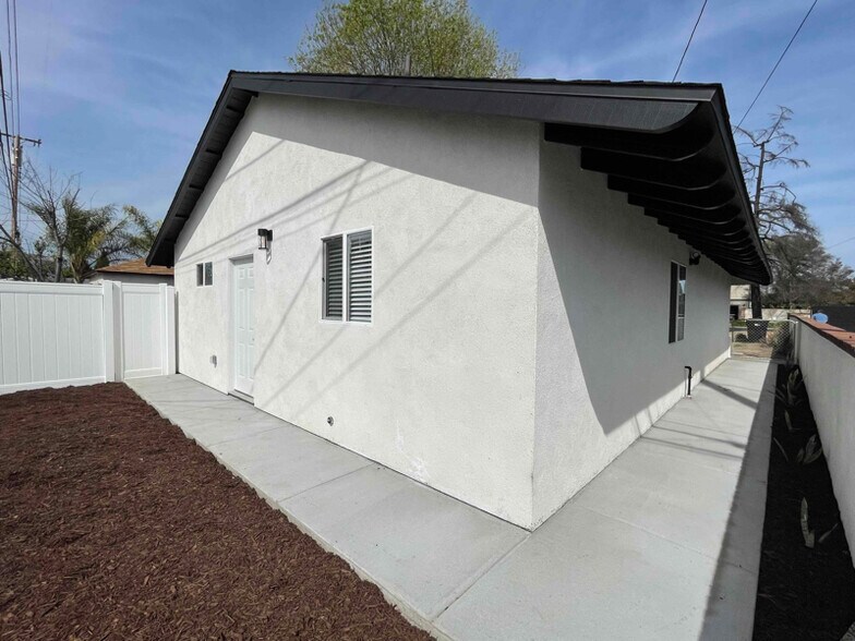 Building Photo - 12080 Silicon Ave