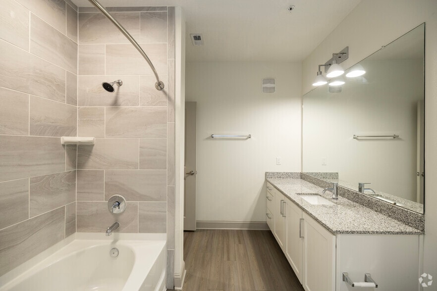 B1.1 - 2BR,2BA - 1015SF - Summerhouse