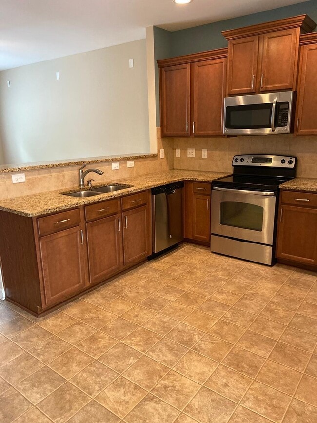 Building Photo - 1035 Ileagnes Rd